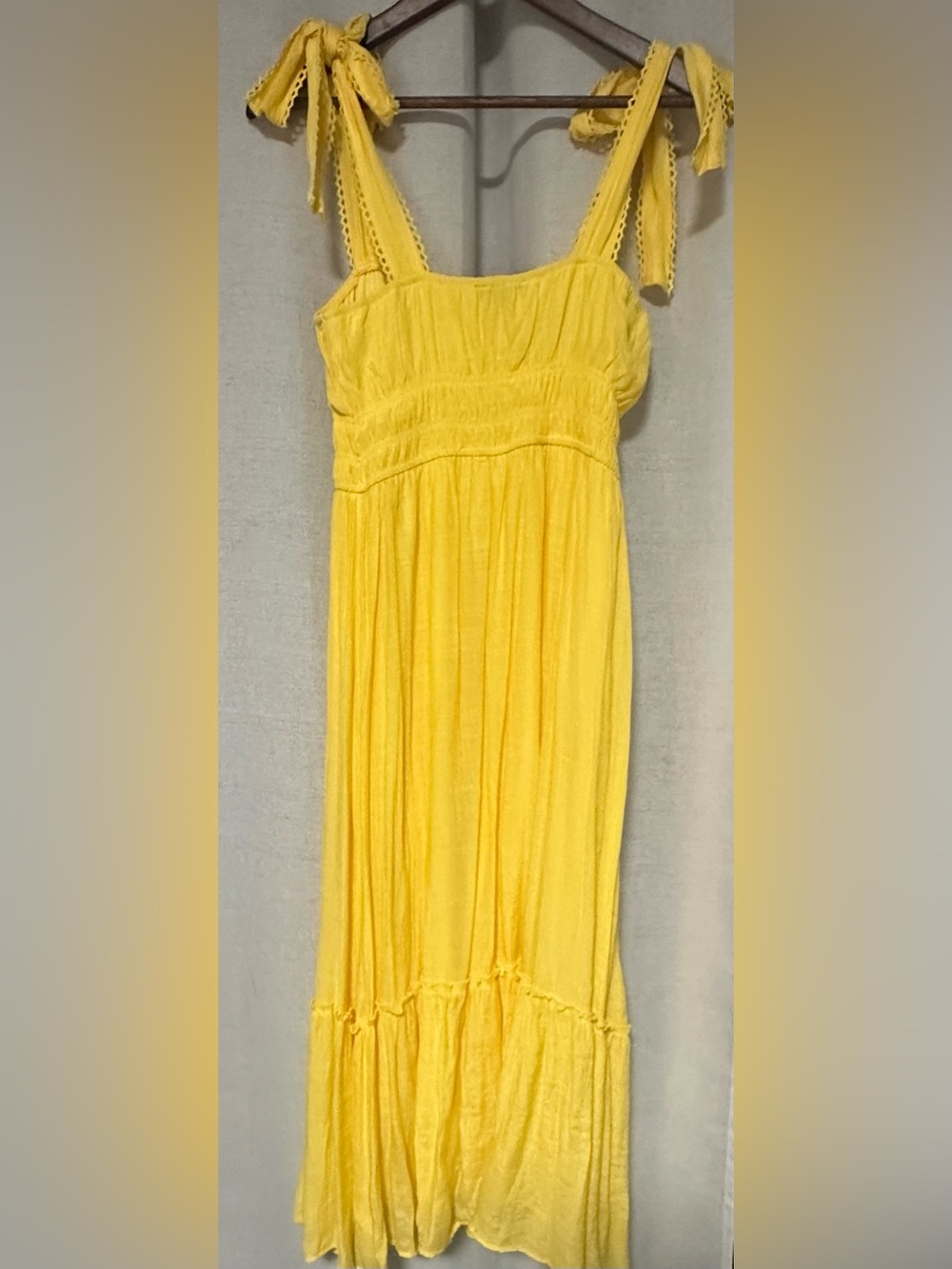 Trixxi Yellow Tie Strap Midi Dress Women’s M Smocked Empire Waist Tassel Boho - Picture 4 of 6